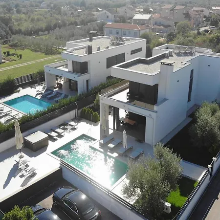 Unique Holiday home